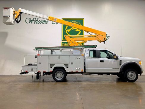 Used 2017 Ford F550 2WD SuperCab Super Duty image 10