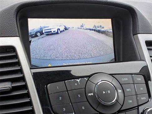 Used 2014 Chevrolet Cruze LT image 21