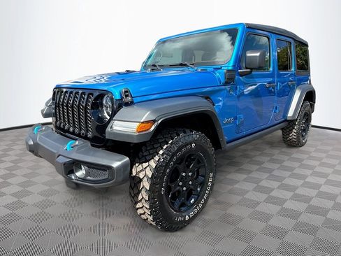 Used 2023 Jeep Wrangler Unlimited w/ Cold Weather Group AWD/4WD image 4