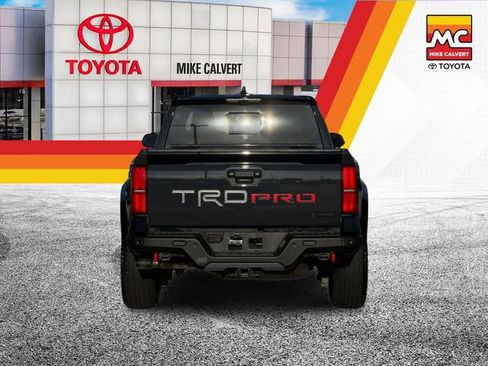 Used 2025 Toyota Tacoma TRD Pro AWD/4WD image 4