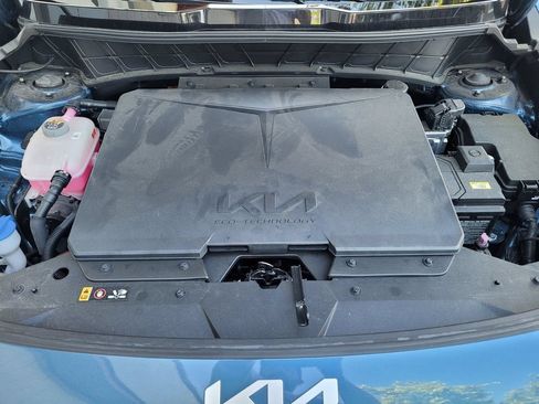 Used 2024 Kia Niro Wind FWD image 25