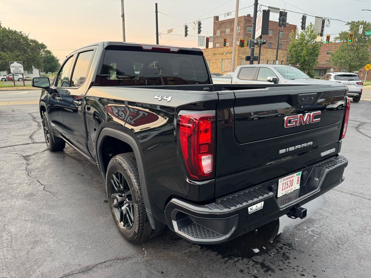 Used 2025 GMC Sierra 1500 Elevation AWD/4WD image 6