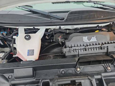 Used 2019 Chevrolet Express 2500 image 20