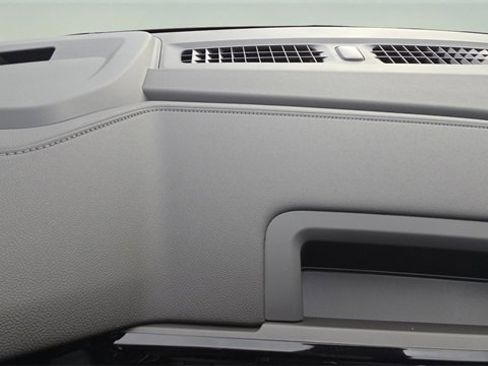 New 2026 GMC Sierra 2500 SLT w/ SLT Premium Package image 9