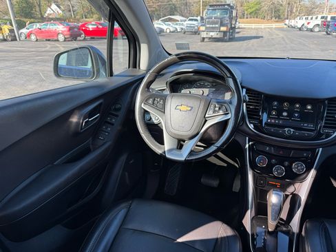 Used 2019 Chevrolet Trax Premier w/ LPO, Protection Package image 20