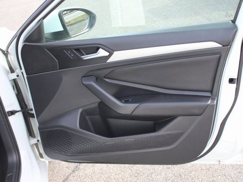 Used 2019 Volkswagen Jetta S w/ Driver Assistance Package image 27