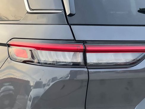 Used 2024 Jeep Grand Cherokee Overland w/ Trailer Tow Package image 35