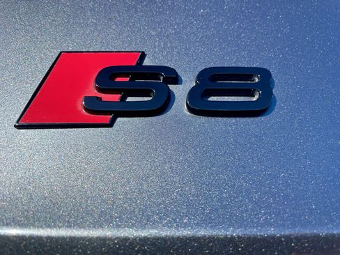 Used 2025 Audi S8 image 34