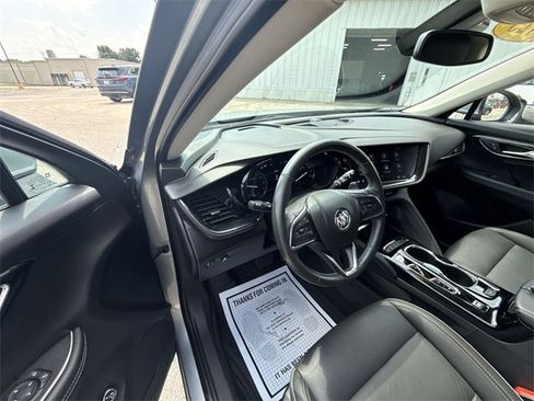 Used 2023 Buick Envision Essence image 41