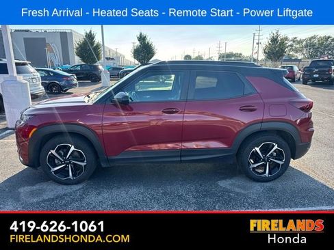 Used 2021 Chevrolet TrailBlazer RS w/ Sun and Liftgate Package FWD image 1