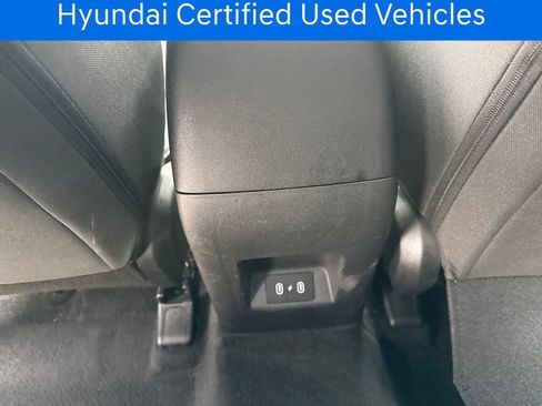 Certified 2025 Hyundai Tucson SE image 18