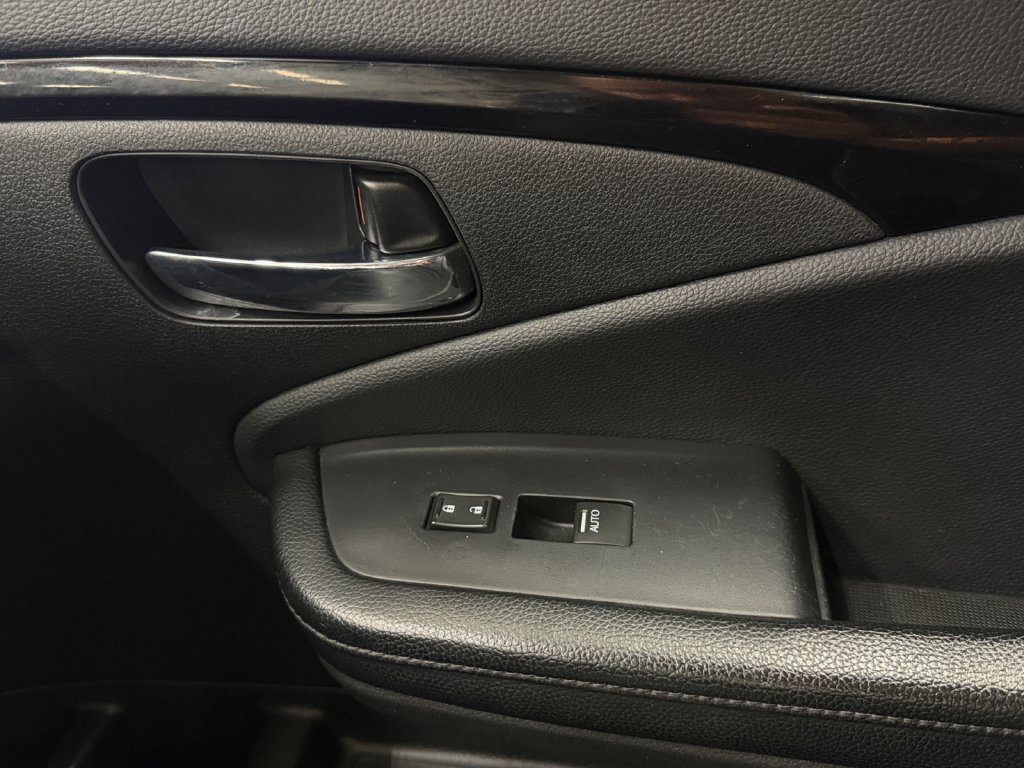 Used 2020 Honda Pilot Touring image 25