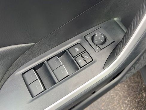 Used 2023 Toyota RAV4 XLE Premium image 27