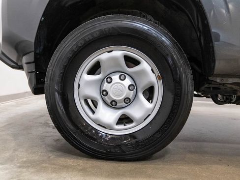 Used 2023 Toyota Tacoma SR AWD/4WD image 11