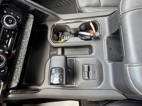 Used 2024 GMC Sierra 1500 AT4 w/ AT4 Premium Package AWD/4WD image 27