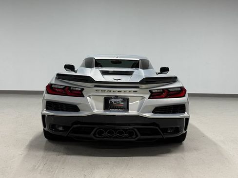 Used 2023 Chevrolet Corvette Z06 w/ Stealth Interior Trim Package RWD image 7