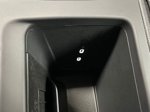 New 2026 Volkswagen Tiguan SE image 14