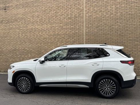 Used 2025 Volkswagen Tiguan S AWD/4WD image 22