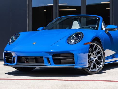New 2026 Porsche 911 Carrera image 7