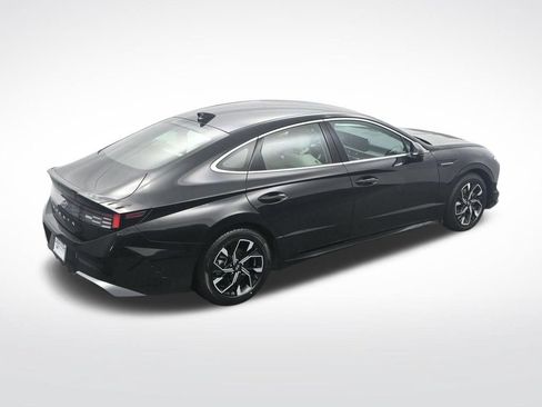Used 2025 Hyundai Sonata SEL FWD image 34