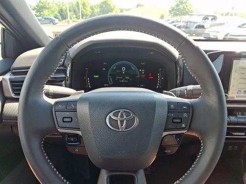 Used 2026 Toyota Camry SE w/ Convenience Package FWD image 18