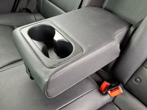 Used 2022 Kia Niro EX Premium image 34