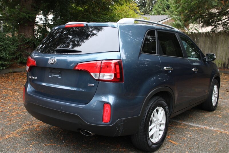 Used 2014 Kia Sorento LX FWD image 3