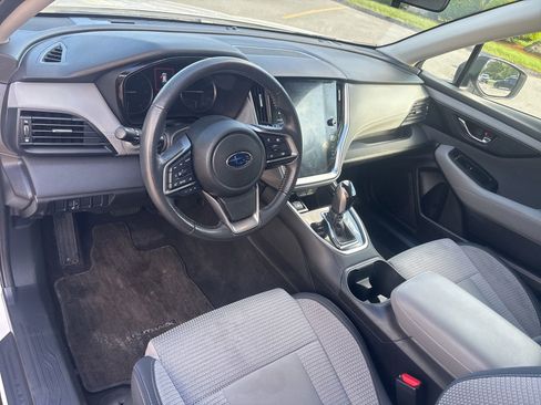 Used 2024 Subaru Outback Premium AWD/4WD image 11