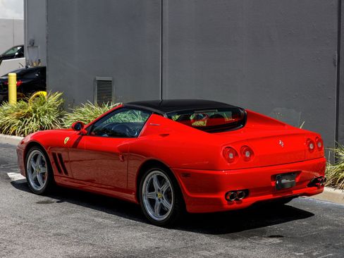 Used 2005 Ferrari 575M Maranello Superamerica RWD image 3