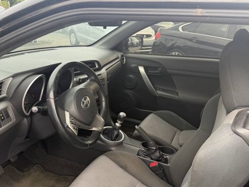 Used 2015 Scion tC FWD image 4