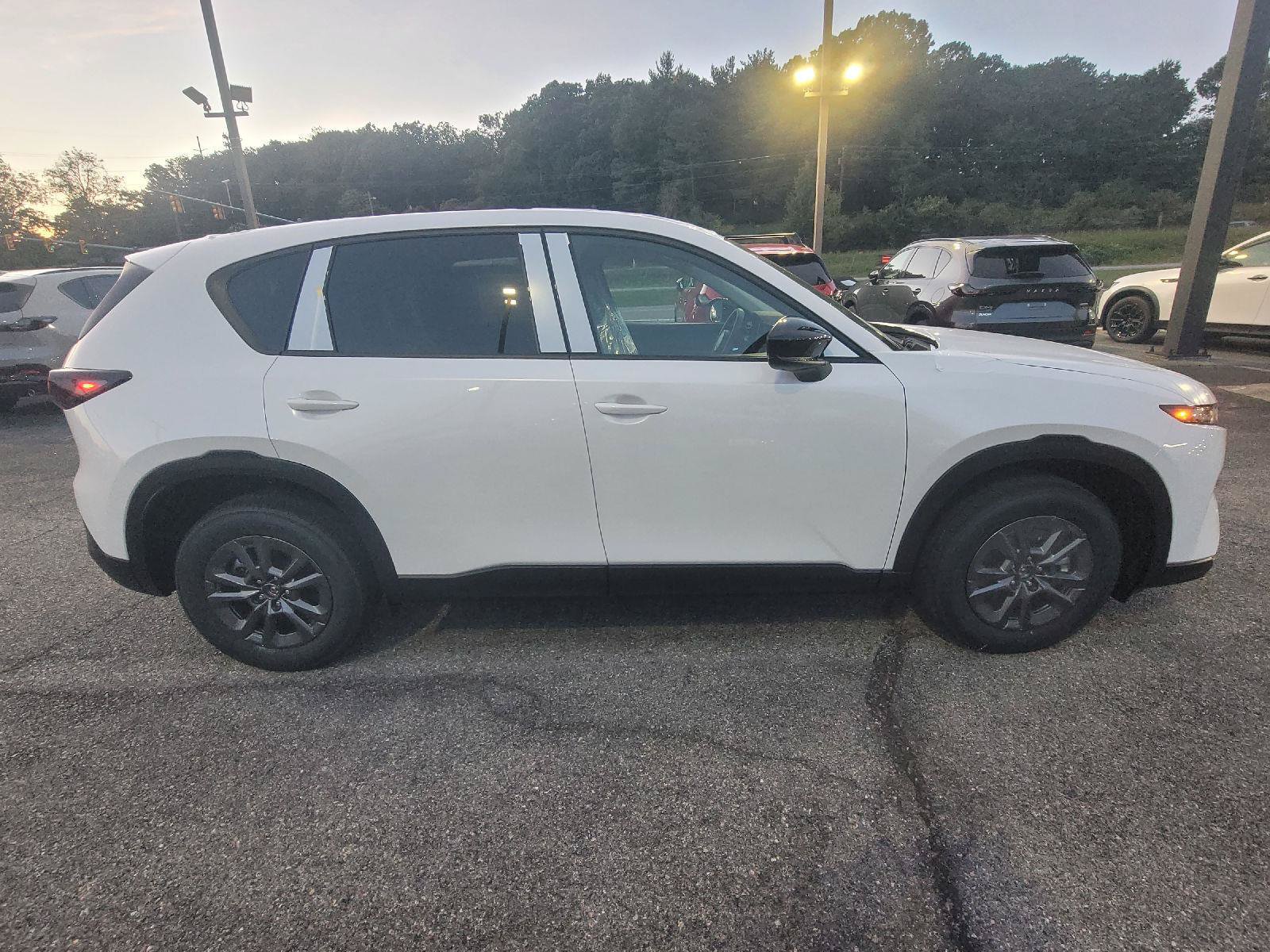 New 2026 MAZDA CX-5 Select AWD/4WD image 34
