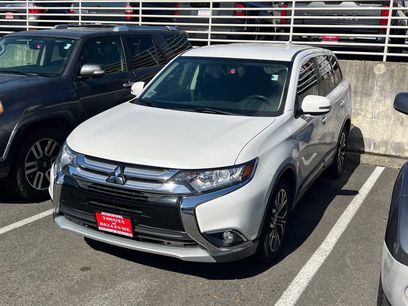 Used 2018 Mitsubishi Outlander SE