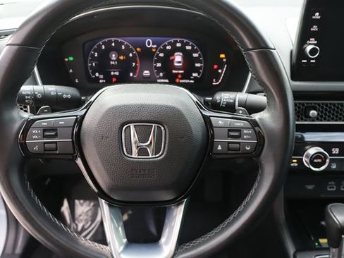Used 2023 Honda Civic Touring image 31