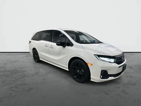 Certified 2025 Honda Odyssey Sport-L image 5