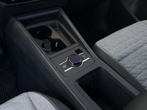 New 2025 Volkswagen Tiguan S image 23