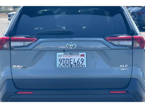 Used 2022 Toyota RAV4 XLE Premium AWD/4WD image 16