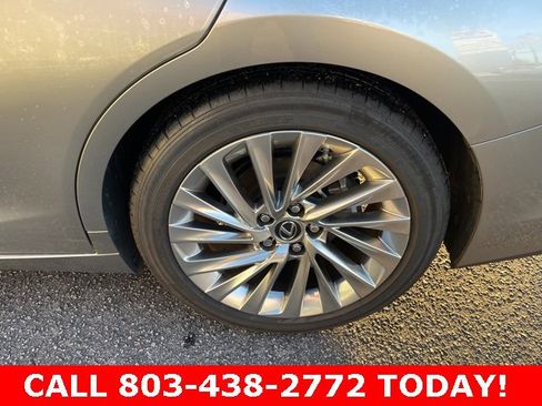 Used 2020 Lexus ES 350 Ultra Luxury image 36