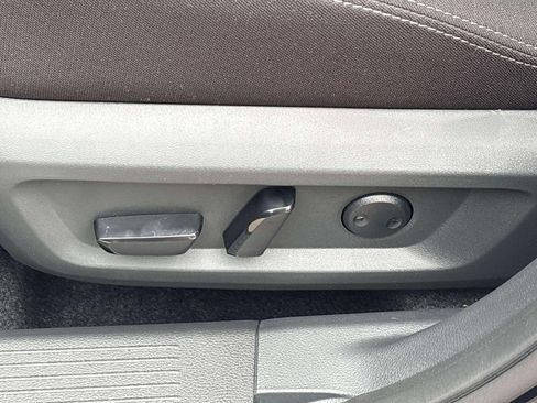 New 2026 Nissan Rogue SV AWD/4WD image 16