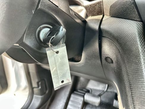 Used 2017 Ford Transit Connect XL image 16