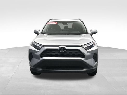 Used 2024 Toyota RAV4 XLE FWD image 8