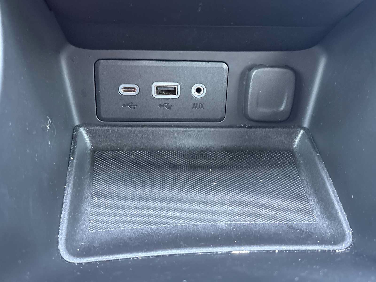 Used 2023 GMC Terrain SLE w/ Driver Convenience Package FWD image 7
