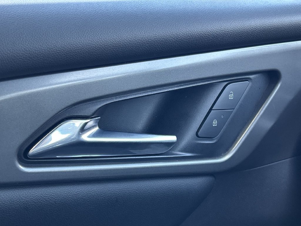 Certified 2026 Chevrolet Traverse LT FWD image 16