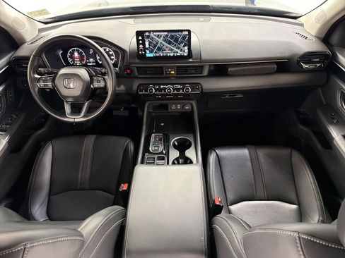 Certified 2023 Honda Pilot Touring image 17