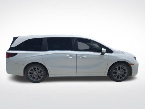 Used 2025 Honda Odyssey Touring image 9