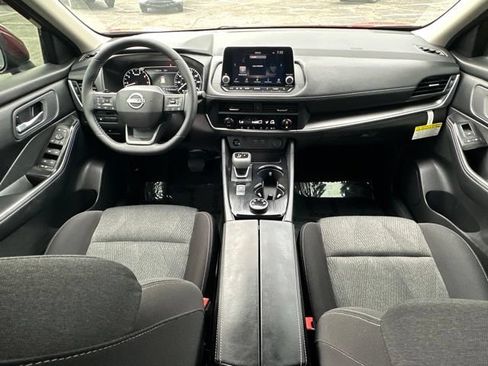 Certified 2026 Nissan Rogue SV AWD/4WD image 30