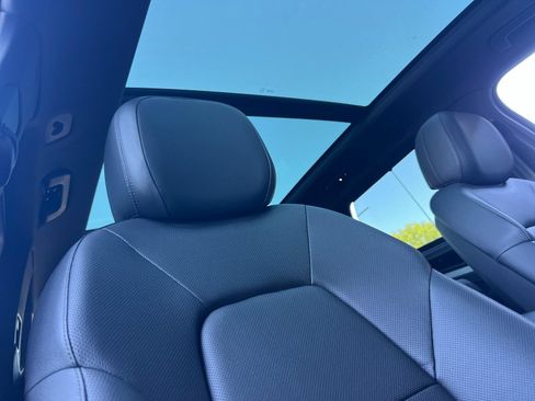 Certified 2026 Porsche Cayenne S AWD/4WD image 18