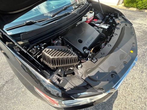 Used 2018 Chevrolet Traverse LT FWD image 43