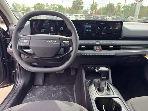 New 2026 Kia K4 LX image 21