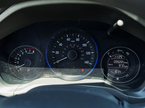 Used 2018 Honda HR-V EX image 27