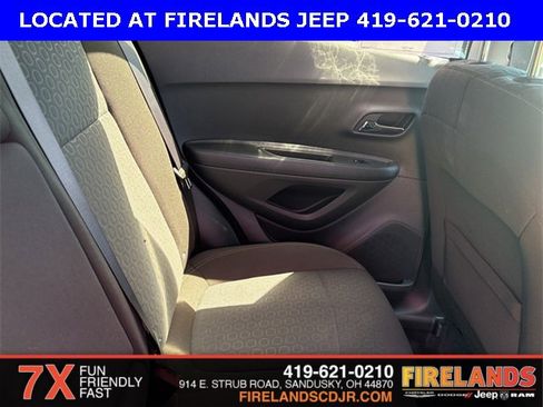 Used 2022 Chevrolet Trax LS w/ Tint and Cruise Package image 30